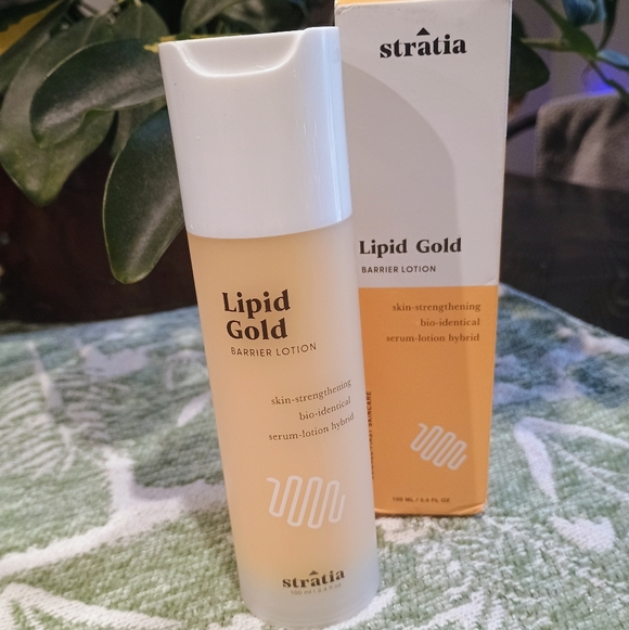 Stratia Lipid Gold Barrier Lotion - Picture 1 of 4
